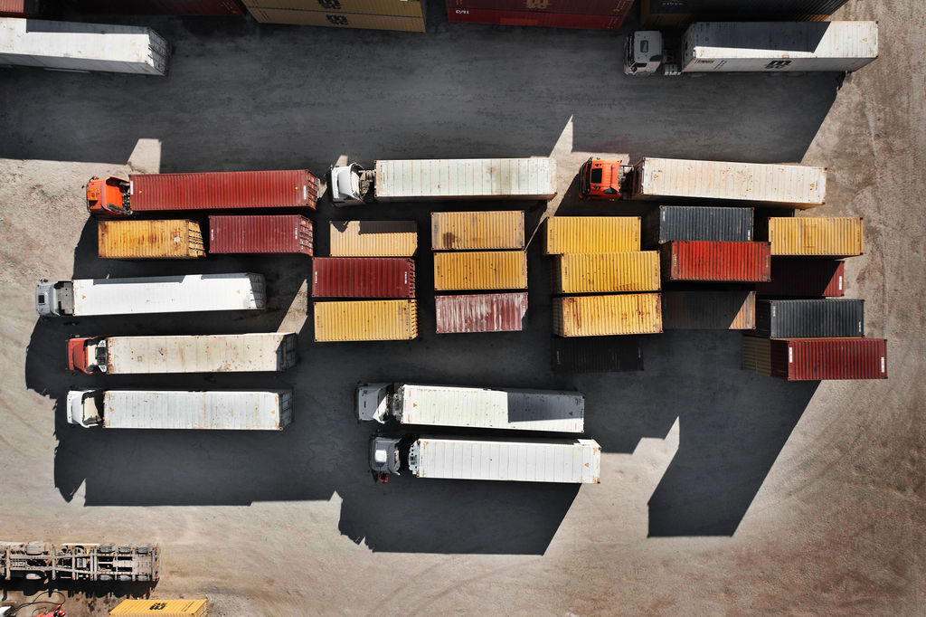 containers-thessaloniki-from-above
